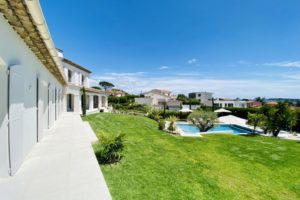 villa golfe juan f