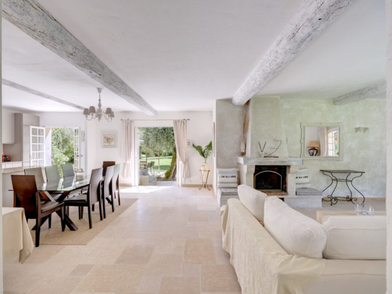 villa to rent 10
