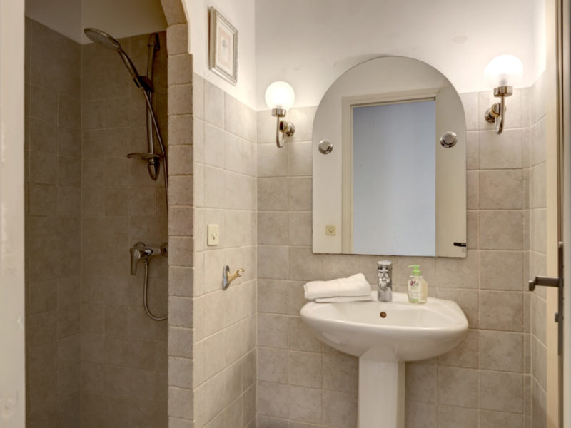 villa to rent 13