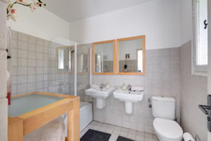 villa to rent 16