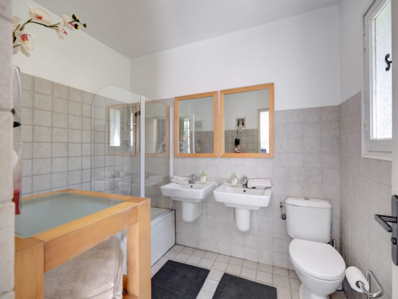 villa to rent 16