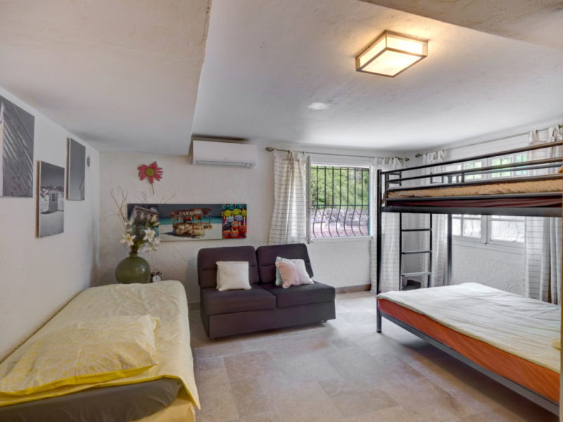 villa to rent 20