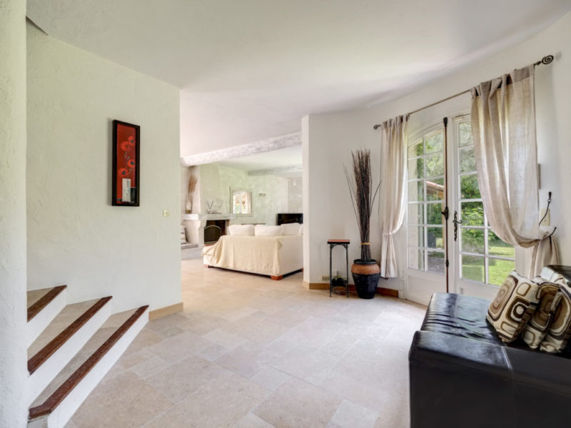 villa to rent 22