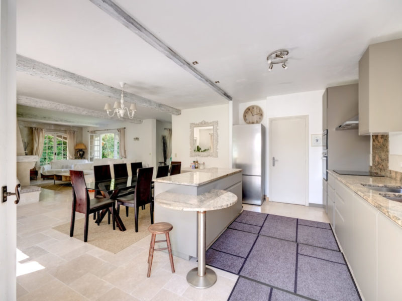 villa to rent 8